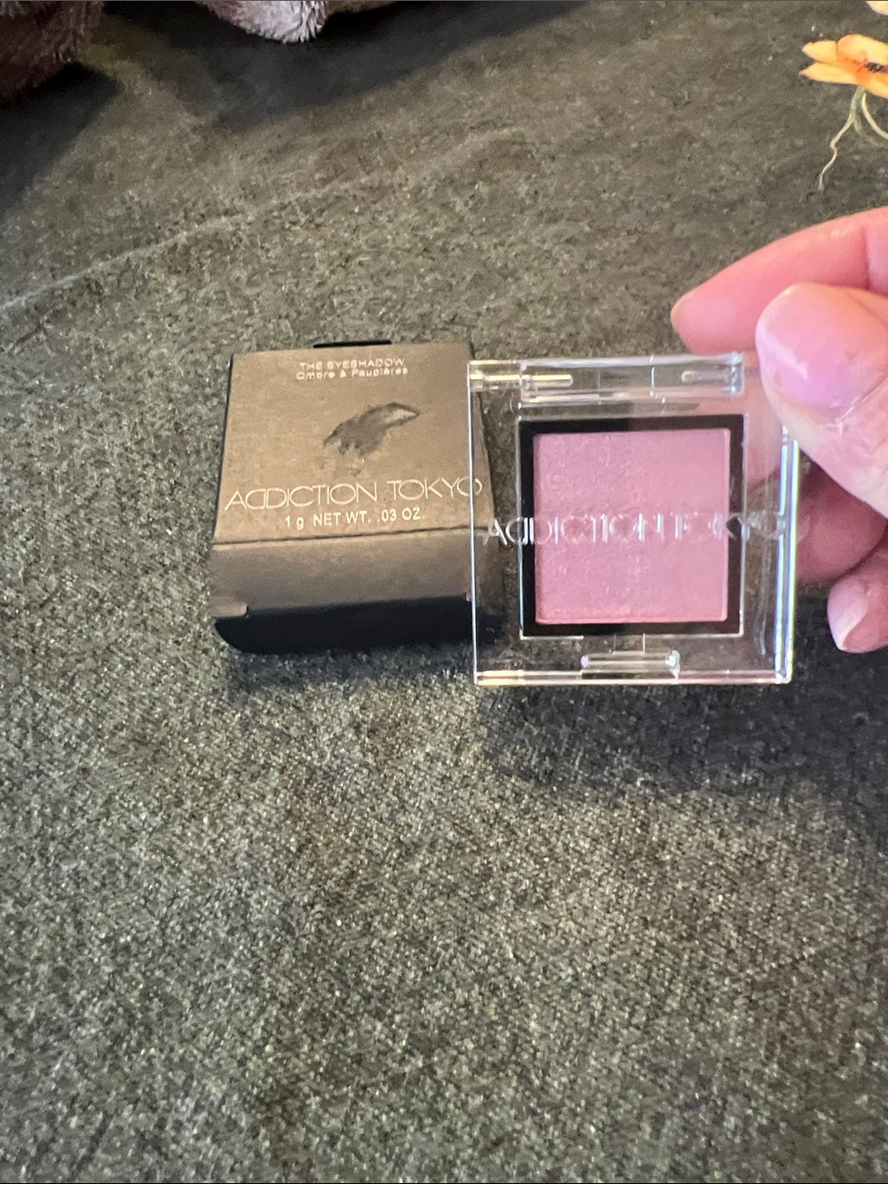 New w box Addiction Tokyo Single Eyeshadow - lavender pink “Material Girl”